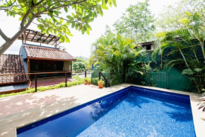 Casa Simon- Tropical Tamarindo Retreat with Pool, Rooftop Deck, near Beach!